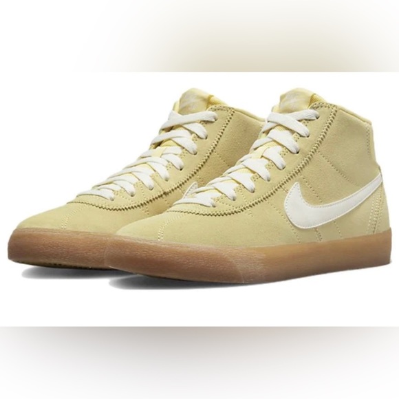 Nike Shoes - Nike SB Bruin Hi Womens 10 / Mens 8.5 Lemon Wash Gum Sneakers DR0126-700​
